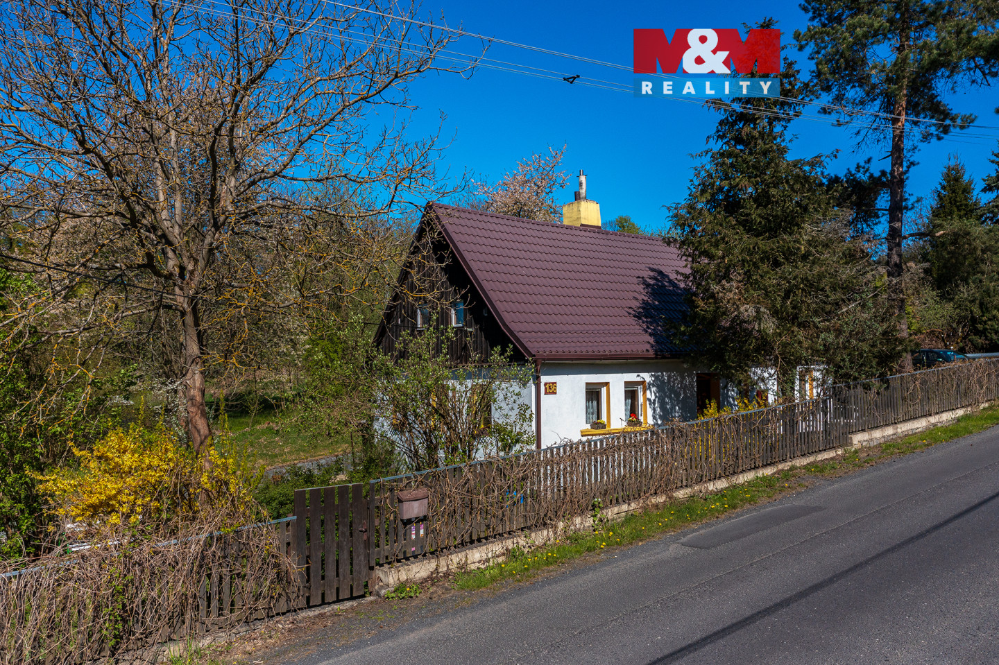 Dům