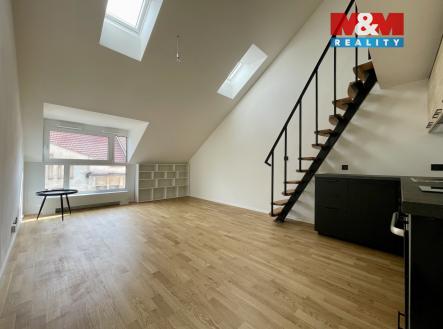 Pronájem bytu, 1+kk, 44 m²
