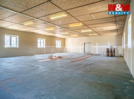 Pronájem obchodní prostor, 1 200 m²