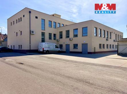Pronájem kanceláře, 140 m²