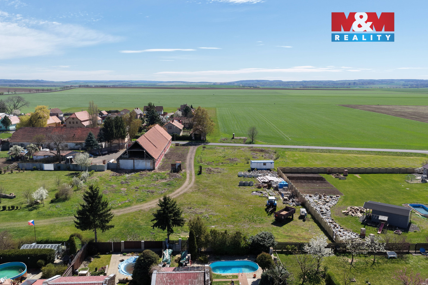 Prodej rodinného domu na klíč, 141 m², 6+1, Račetice