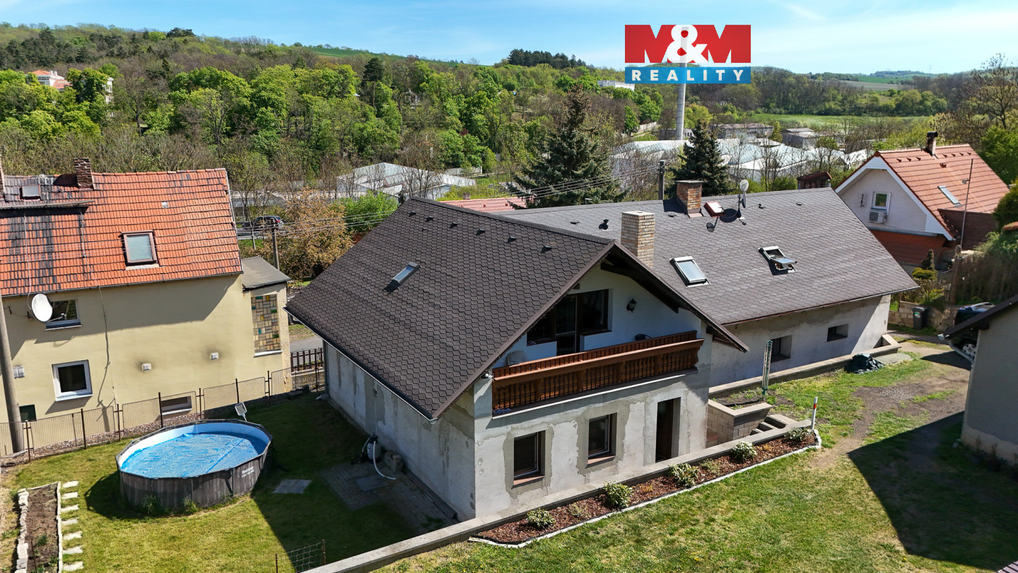 Dům