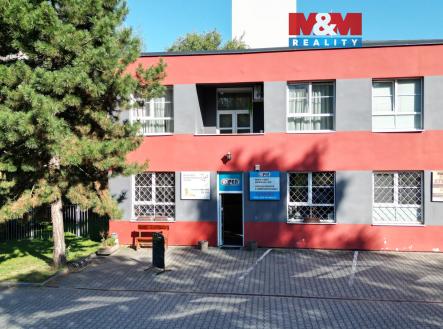 Pronájem obchodní prostor, 122 m²
