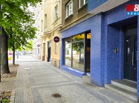 Pronájem obchodní prostor, 77 m²