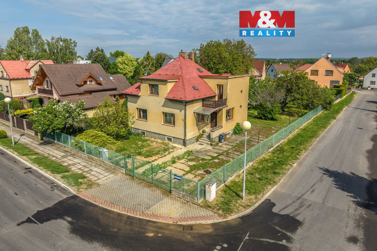dům