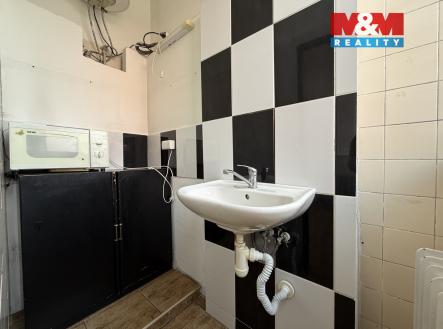 Pronájem obchodní prostory, 32 m²