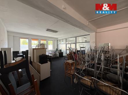 Pronájem obchodní prostory, 166 m²