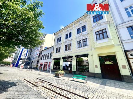 Pronájem kanceláře, 220 m²