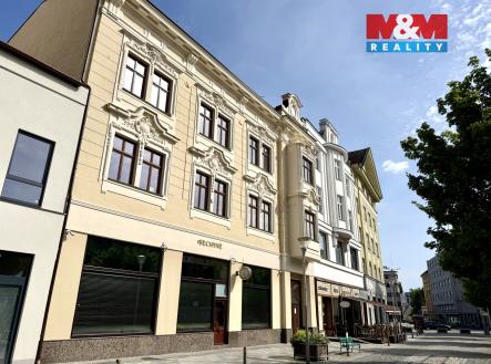 Pronájem kanceláře, 220 m²