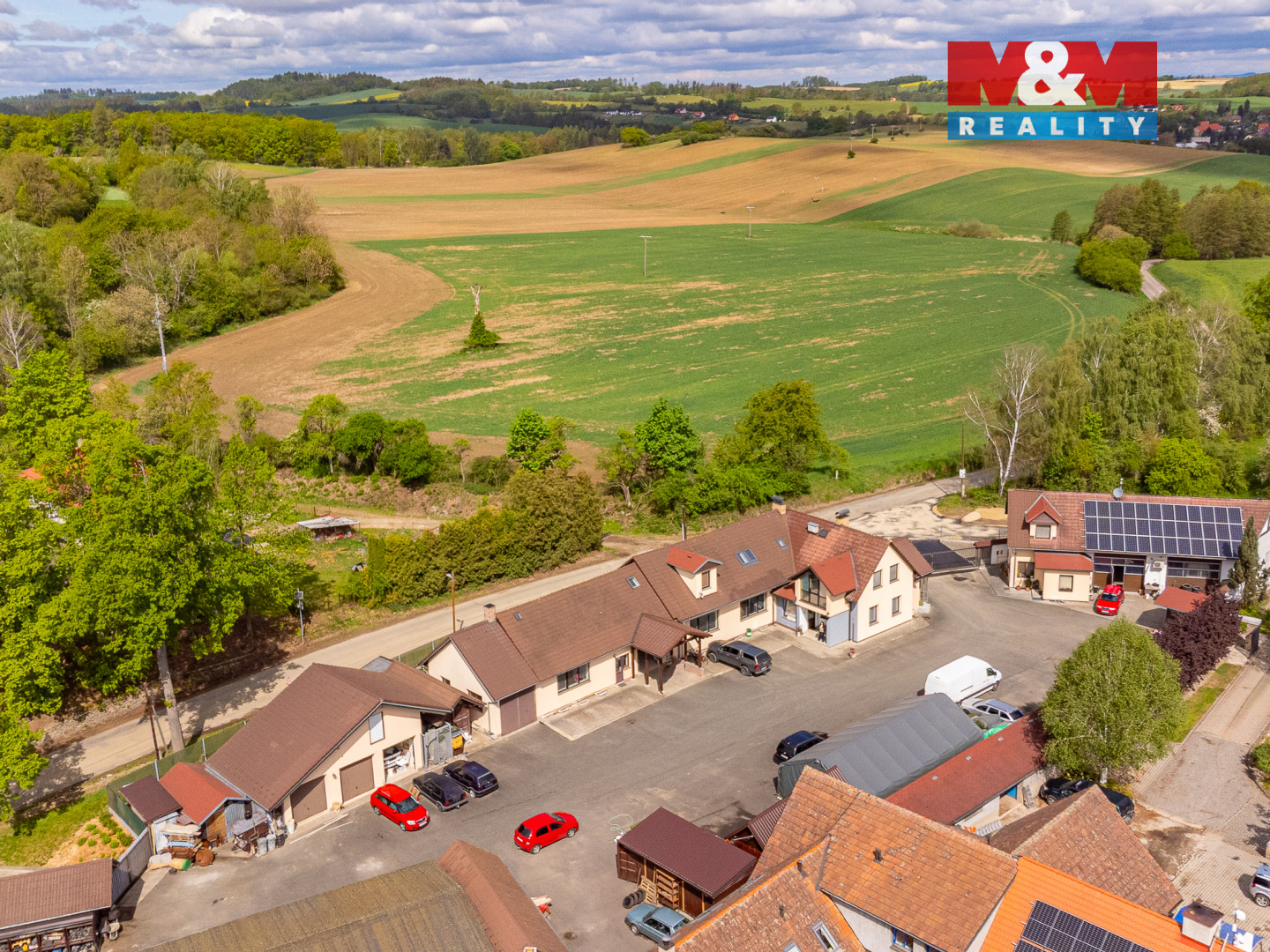 KOMERCNI PROSTORY MILOVANICE DRON-6.jpg