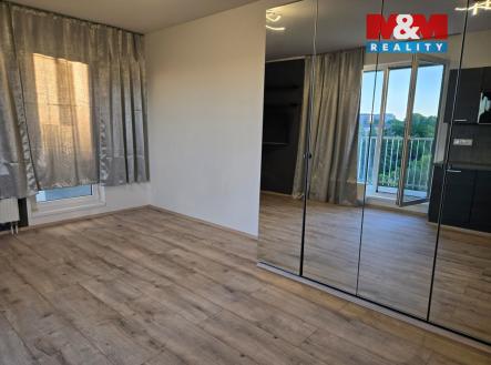 Pronájem bytu, 1+kk, 42 m²