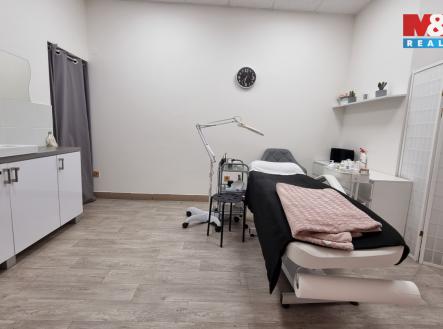 Pronájem obchodní prostory, 28 m²