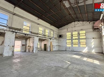 Pronájem skladu, 240 m²