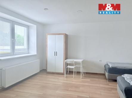 Pronájem bytu, 1+kk, 35 m²