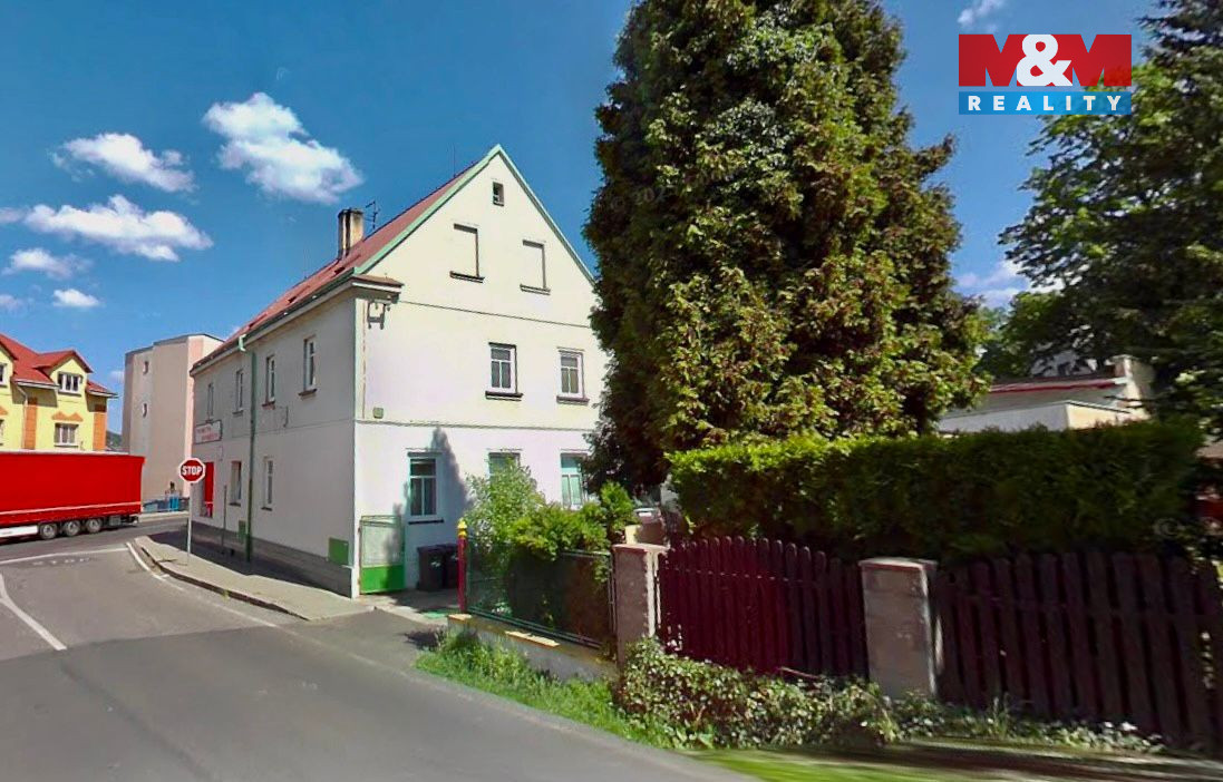 Dům