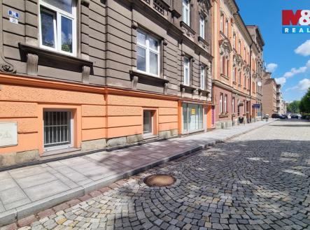 Pronájem obchodní prostory, 65 m²