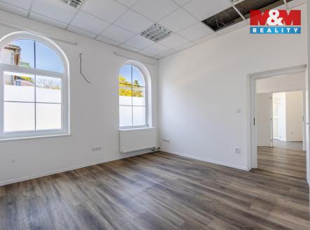 Pronájem obchodní prostory, 53 m²