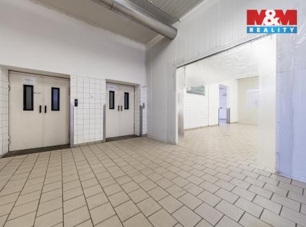 Pronájem skladu, 320 m²