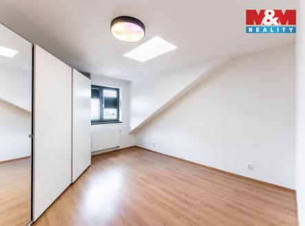 Pronájem bytu, 2+kk, 74 m²