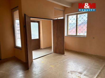 Pronájem obchodní prostory, 81 m²