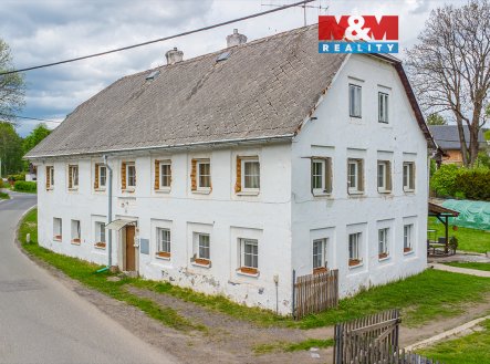 Prodej rodinného domu 7+1 v Mařenicích