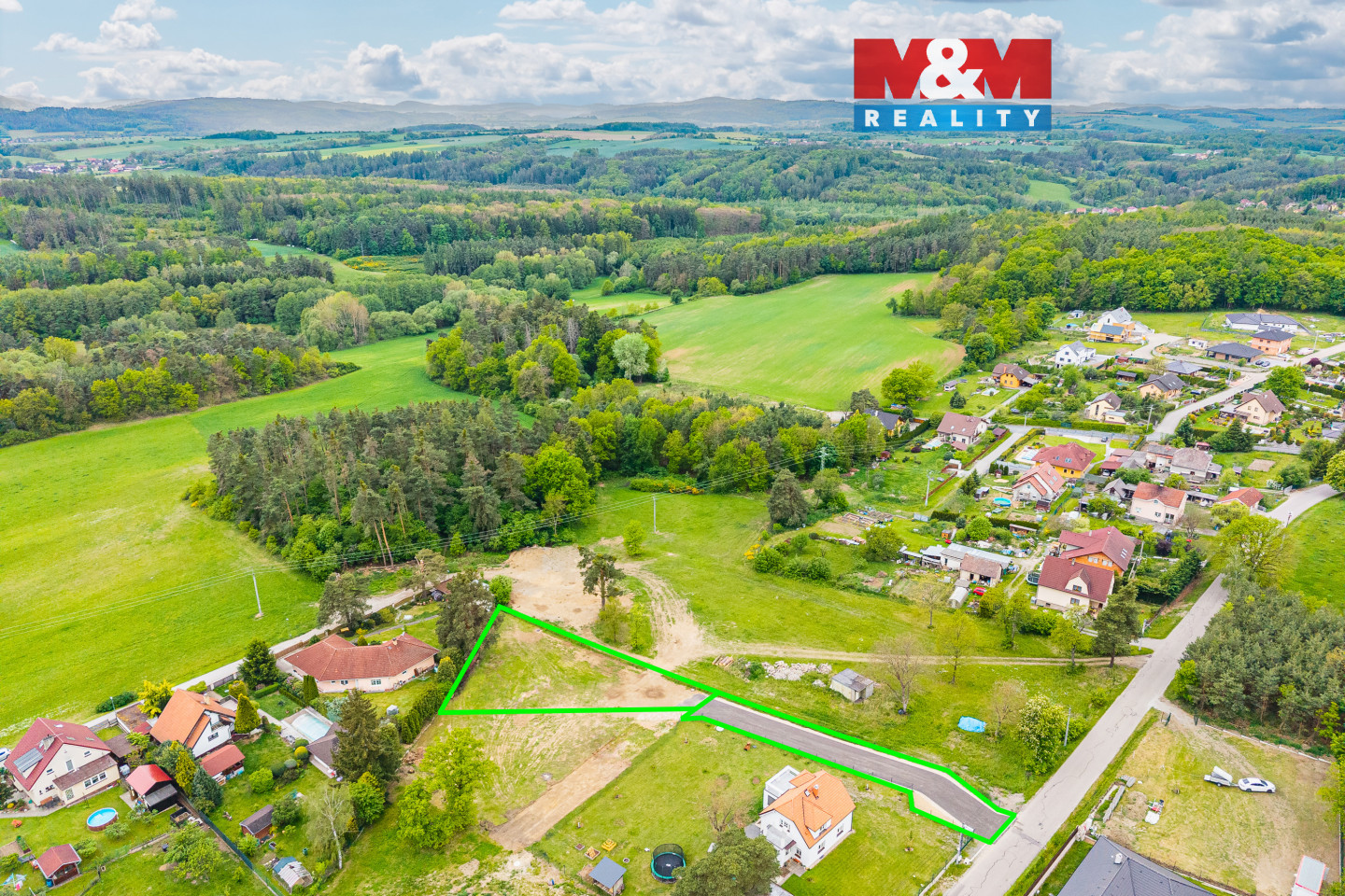 943071 - Prodej pozemku k bydlení, 1055 m², Bukovany4_D.jpg