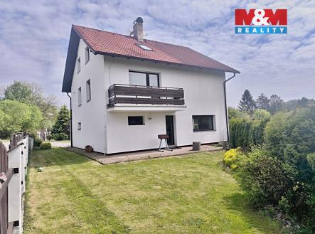 Pronájem domu/vily, 235 m²