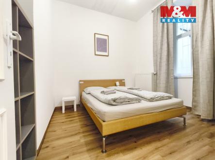 Pronájem bytu, 2+kk, 35 m²