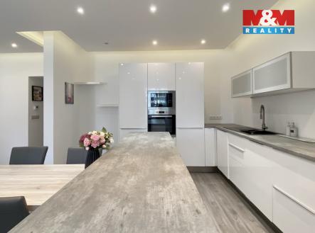Pronájem bytu, 3+kk, 95 m²