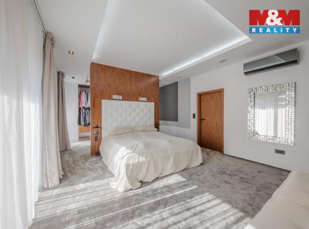 Pronájem domu/vily, 276 m²