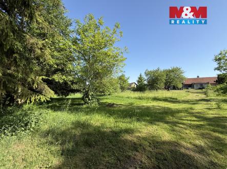 Prodej pozemku pro bydlení, 1 827 m²
