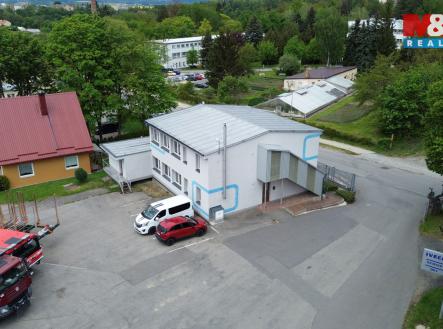 Pronájem obchodní prostory, 336 m²