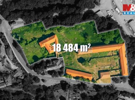 Prodej pozemku pro komerční výstavbu, 18 500 m²