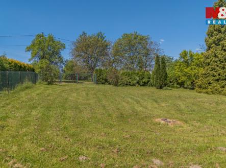 Prodej pozemku pro bydlení, 3 300 m²