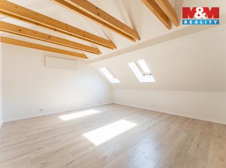 Pronájem bytu, 2+kk, 64 m²