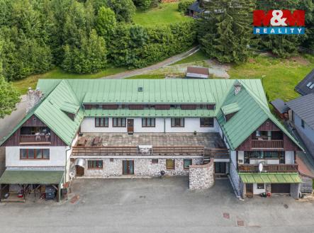 Prodej hotel, 1 200 m²
