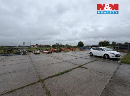 Pronájem obchodní prostory, 415 m²