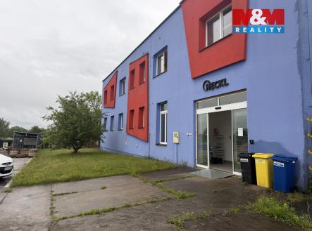 Pronájem obchodní prostory, 415 m²