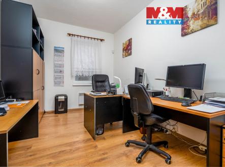 Prodej kanceláře, 232 m²