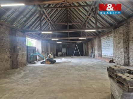 Pronájem skladu, 350 m²