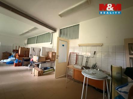 Pronájem obchodní prostory, 150 m²
