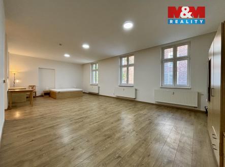Pronájem bytu, 1+1, 64 m²