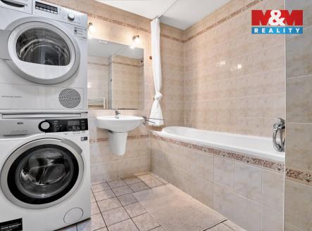Pronájem bytu, 3+kk, 83 m²