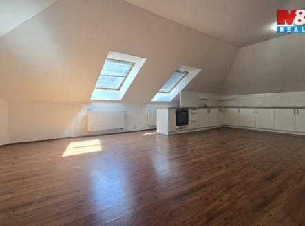 Pronájem bytu, 3+kk, 110 m²