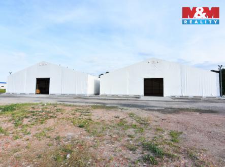 Pronájem skladu, 950 m²