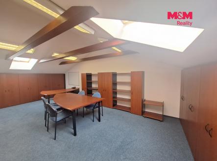 Pronájem kanceláře, 110 m²