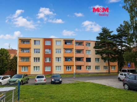 Prodej bytu 2+1 s garáží, OV, Karlovy Vary, ul. Jahodová