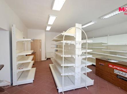 Pronájem obchodní prostory, 170 m²