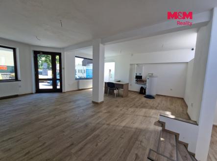 Pronájem obchodní prostory, 124 m²