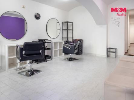Prodej obchodní prostory, 85 m²